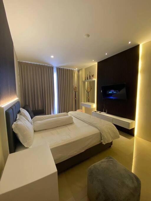 Nagoya Thamrin Apartment High Floor With View エクステリア 写真