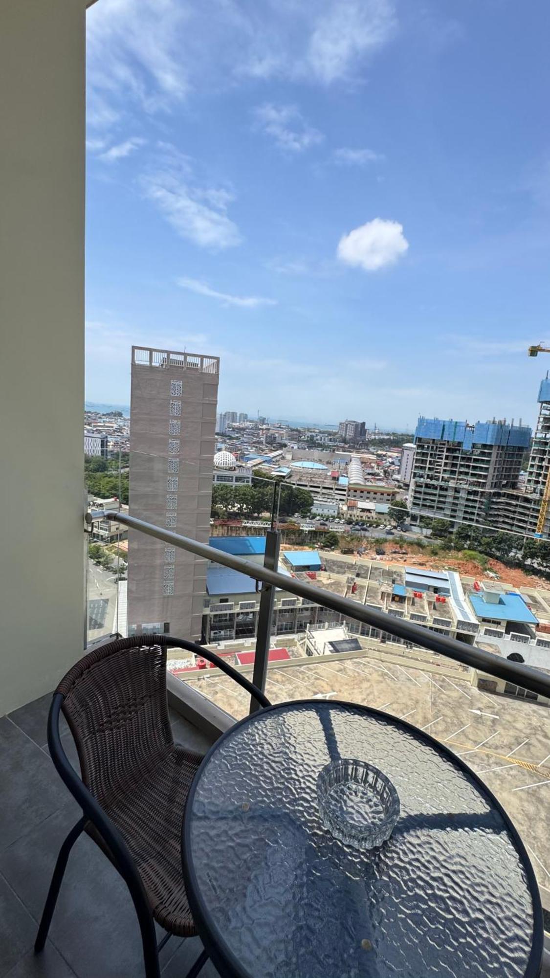 Nagoya Thamrin Apartment High Floor With View エクステリア 写真
