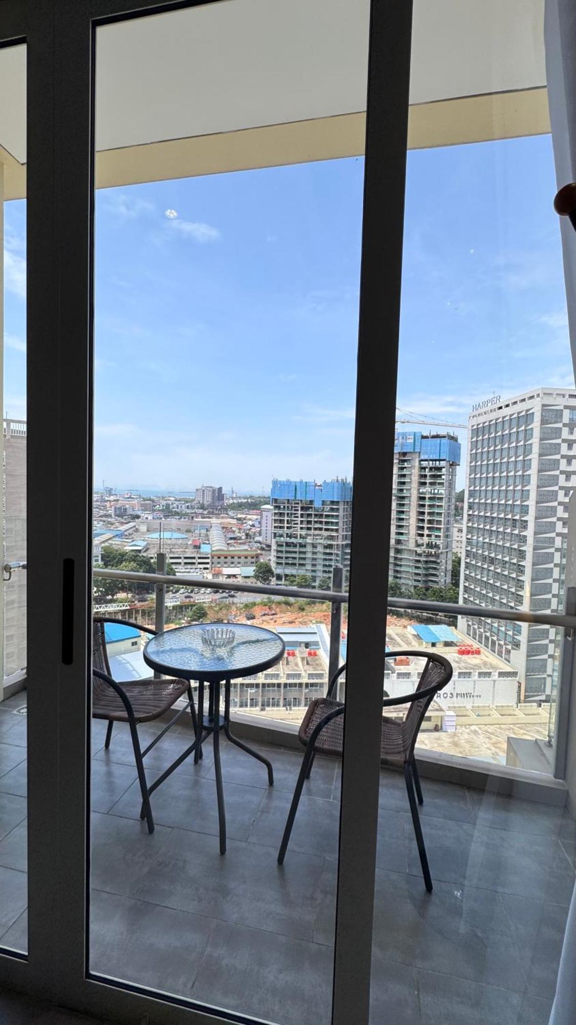 Nagoya Thamrin Apartment High Floor With View エクステリア 写真